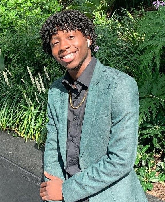 Jervon Sands is a senior at the College of St. Benedict and St. John’s University (originally from the Bahamas) with a major in applied physics. (Courtesy of Jervon Sands)